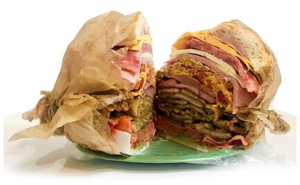 Conoce las tortas cubanas de tres kilos en la CDMX