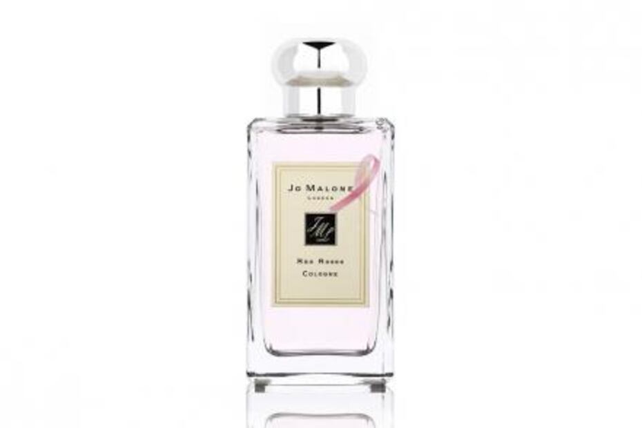 Así es como la industria de la moda y belleza apoya la lucha contra el cáncer de mama