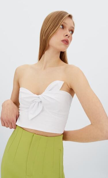 Blusas sin mangas ideales para llevar esta temporada 