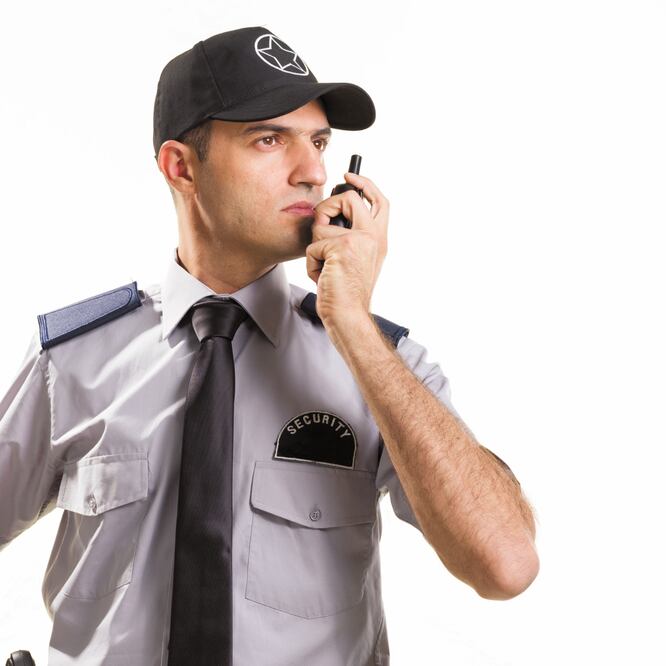 Un aspecto esencial para los encargados de la seguridad preventiva es que el público los pueda identificar y, en su caso, recurrir a ellos con facilidad. Foto: Archivo EL UNIVERSAL