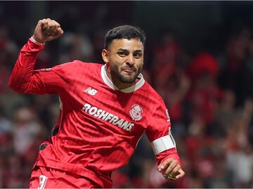 Alexis Vega recibe malas noticias y estará un mes fuera de las canchas por lesión