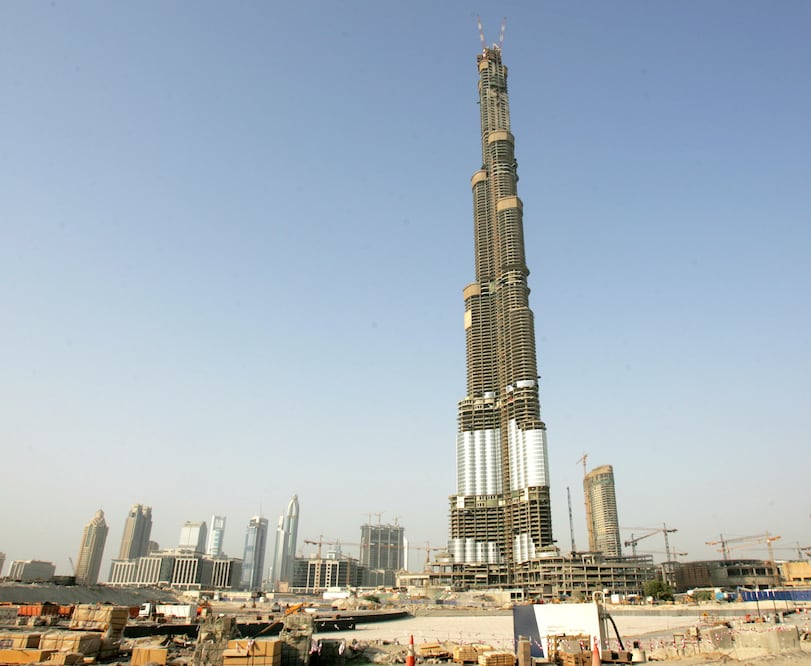 Icónica CN Tower de Toronto cumple 40 años