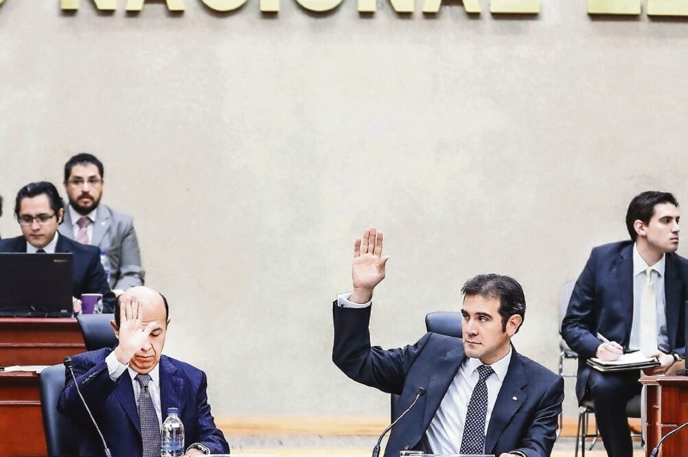 Proceso. Uno de los criterios que el INE toma en cuenta para distritar una entidad es que los distritos locales estén contenidos en los federales (ARCHIVO EL UNIVERSAL)