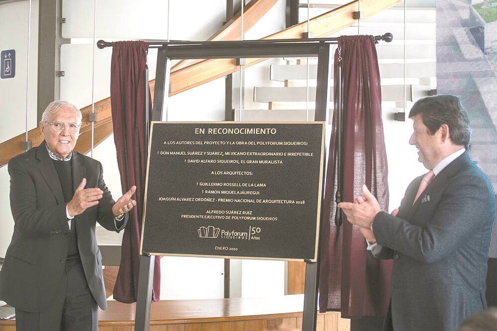 El arquitecto Joaquín Álvarez Ordóñez y Alfredo Suárez Ruiz, presidente Ejecutivo del recinto cultural. Foto: GERMÁN ESPINOSA. EL UNIVERSAL