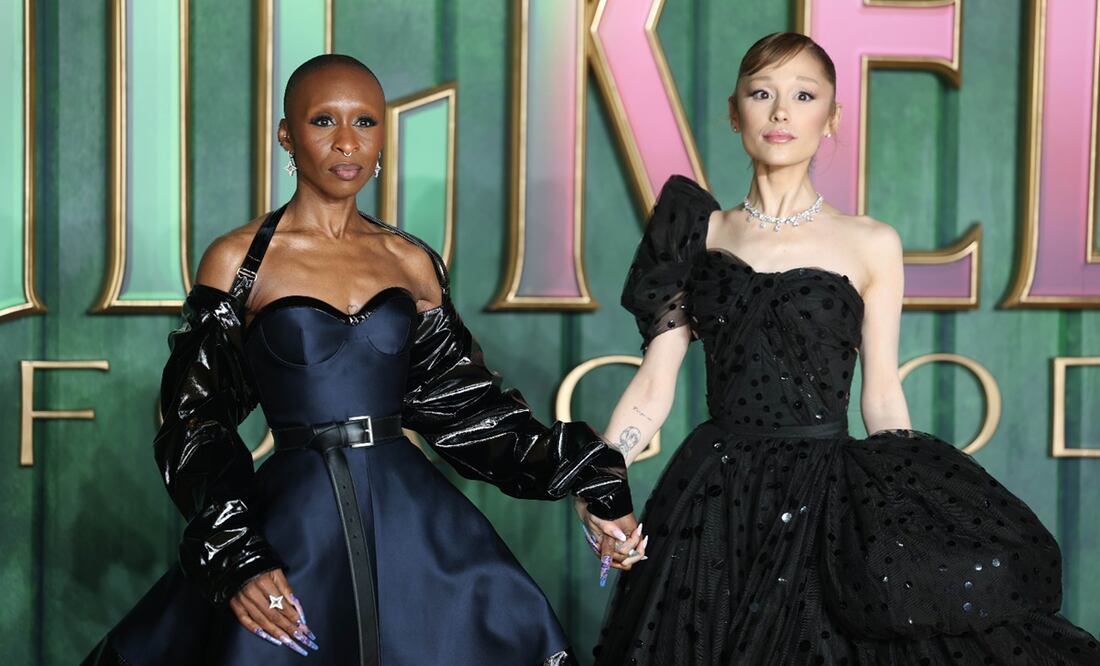 La actriz británica Cynthia Erivo (izq.) y la actriz estadounidense Ariana Grande son protagonistas de "Wicked: For Good".
Foto: EFE/EPA/NEIL HALL.