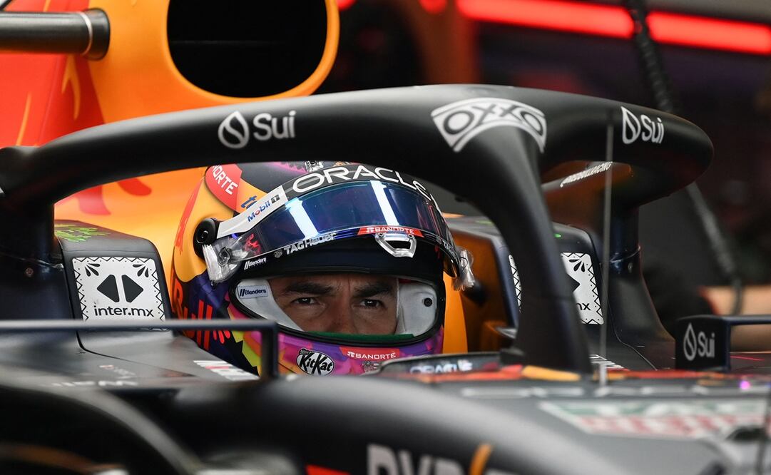 Checo Pérez durante el segundo día del Gran Premio de México - Foto: AFP