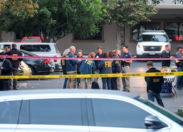 Identifican a presunto autor de tiroteo en bar de California que dejó 13 muertos