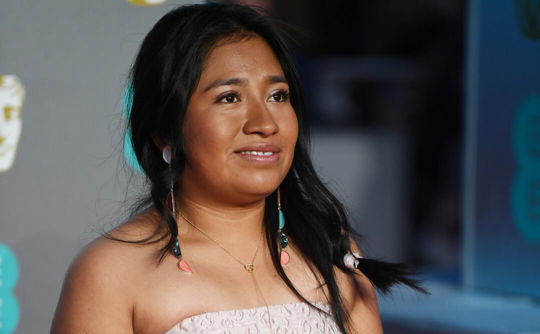 La actriz de Roma impactó con este atuendo en la Alfombra Roja. Foto: EFE