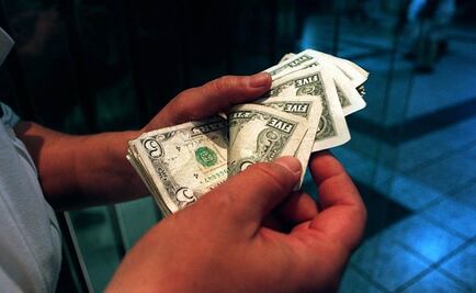 Dólar promedia $16.40 en el aeropuerto del DF