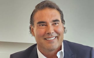 A Eduardo Yáñez le enferma la prensa… pero un milagro lo curó