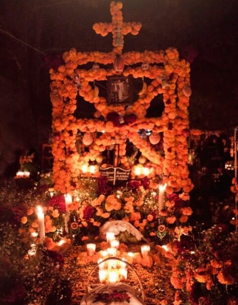 Destinos con las ofrendas de Día de Muertos más monumentales