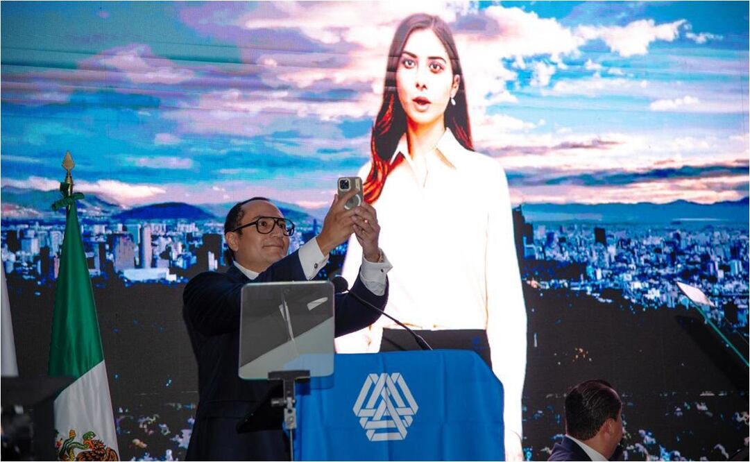 Coparmex presenta a "Luisa", asistente virtual que usa IA. Foto: Especial