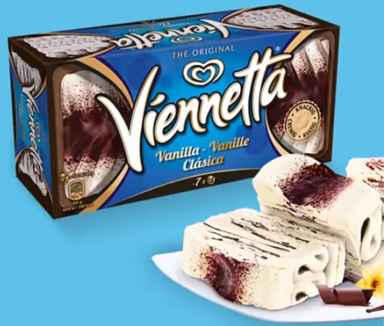 El clásico pastel de helado cautivó a cientos de familias por su consistencia y sabor  (Crédito: facebook.com/HeladosHolanda)