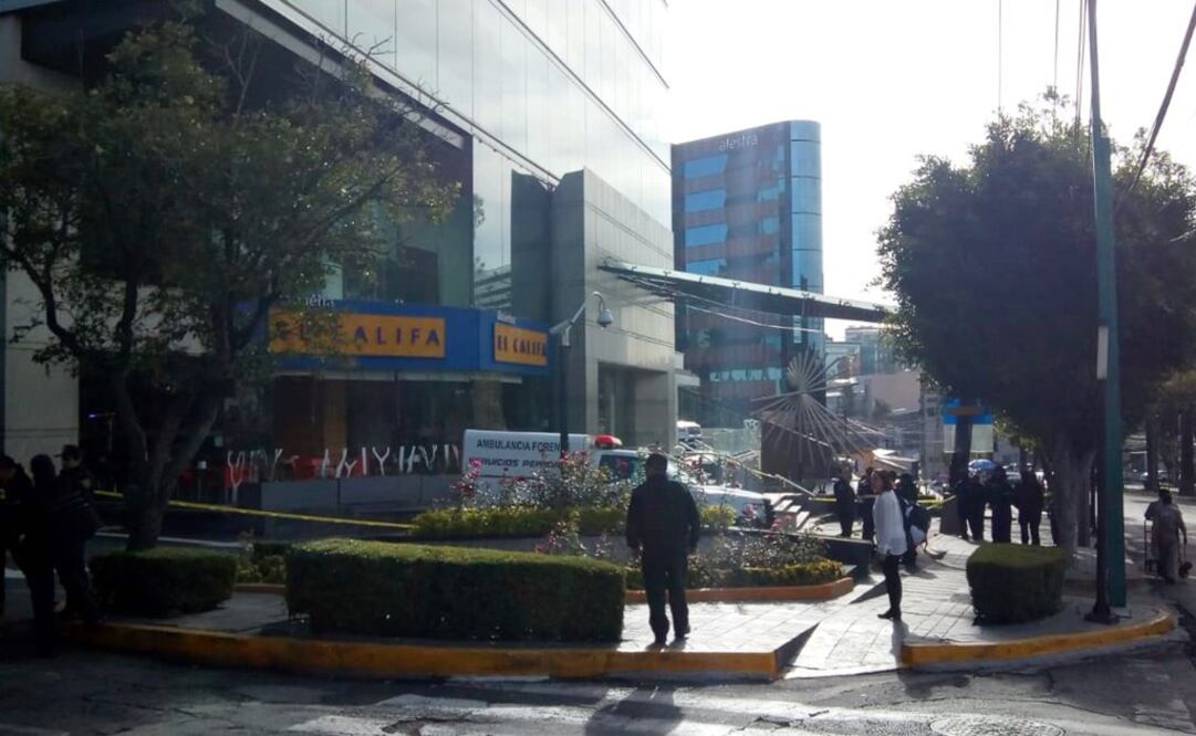 La pareja fue baleada en el interior de la taquería, ubicada en Paseo de las Palmas 425, colonia Lomas de Chapultepec. Foto: Especial