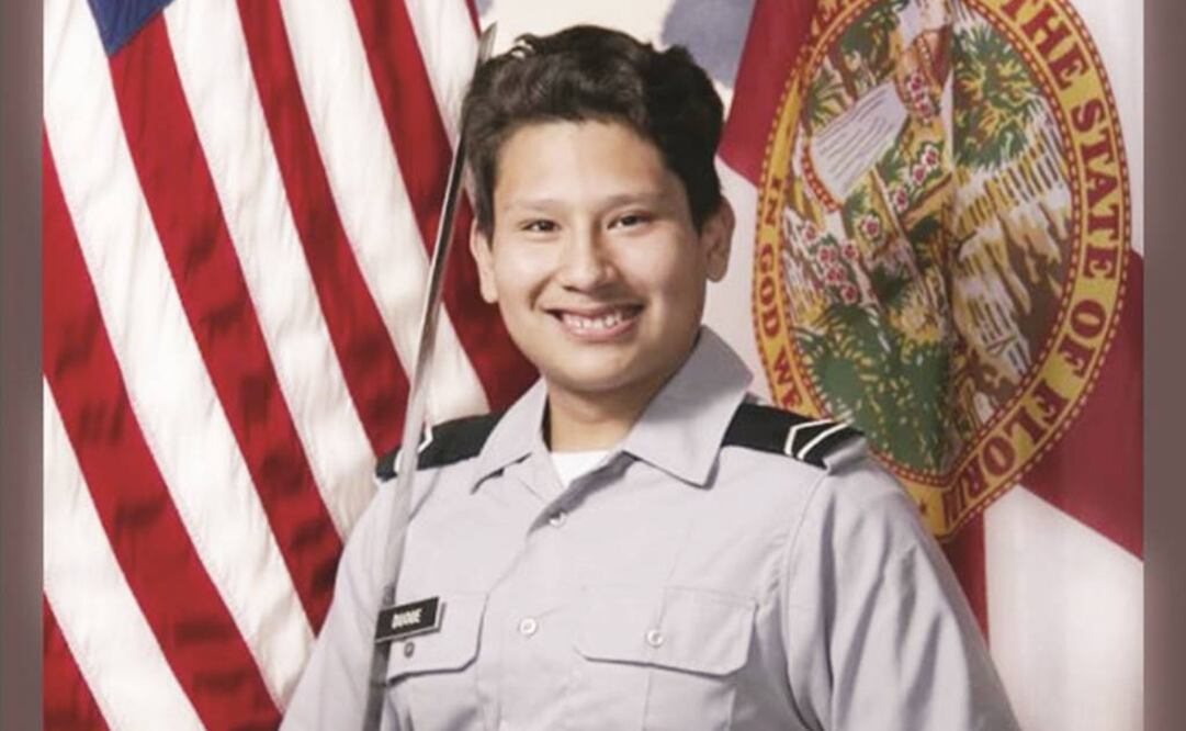Homenaje. Martin Duque, de 14 años, era miembro del Cuerpo de Entrenamiento Juvenil de Oficiales de Reserva del ejército de EU (TOMADA DE TWITTER)
