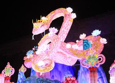 Proteínas creadas con IA logran neutralizar las toxinas letales del veneno de serpiente