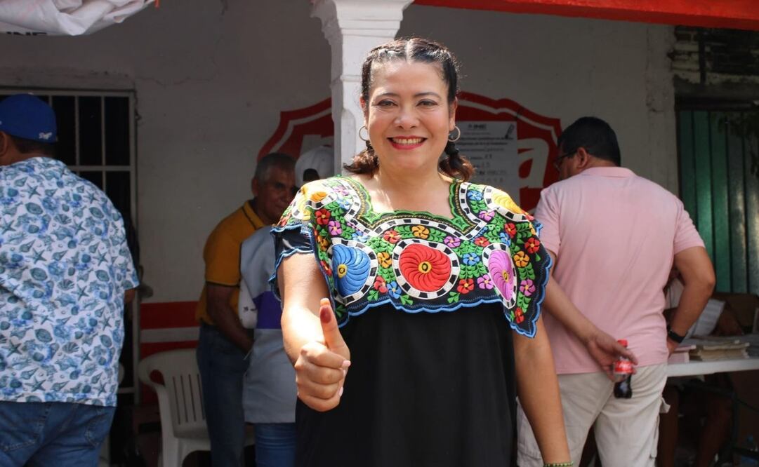 En sus redes sociales, la diputada escribió: “Agradezco las muestras de preocupación; Yo estoy bien, estoy con mi familia”. Foto: Facebook - Gladys Cortés Genchi
