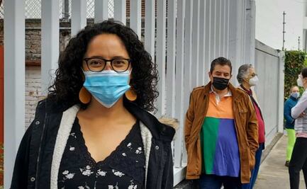 Gaby Osorio, candidata de Morena por Tlalpan, madruga para emitir voto 