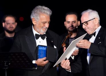 Entre ovaciones, Plácido Domingo recibe premio en Salzburgo por su trayectoria