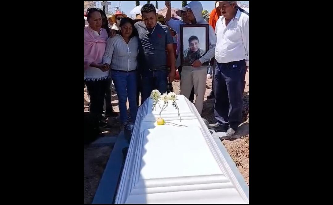La comunidad exige justicia para Adriel, mientras que su padre aseguró que la promesa que le hizo de que su muerte no quedaría impune la sostendrá hasta el último momento. Foto: Dinorath Mota / EL UNIVERSAL
