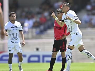 Rogelio Funes Mori vuelve a jugar con Pumas, tras superar la lesión