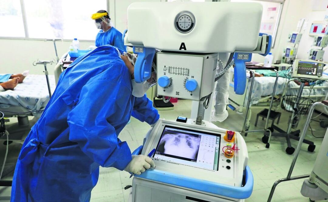 Los clientes se han esforzado por mantener sus seguros médicos, en gran medida ante la pandemia de Covid-19, señalan, Foto: Archivo / EL UNIVERSAL