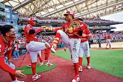 Equipos de la Liga Mexicana de Beisbol mejoran su economía  