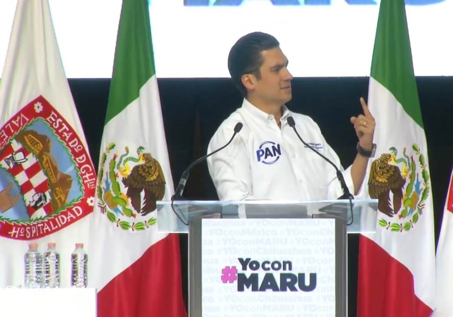 Jorge Romero, líder nacional del PAN, en su mensaje comentó que, en Chihuahua, se iniciaron muchas luchas por la democracia del país. Foto: Especial