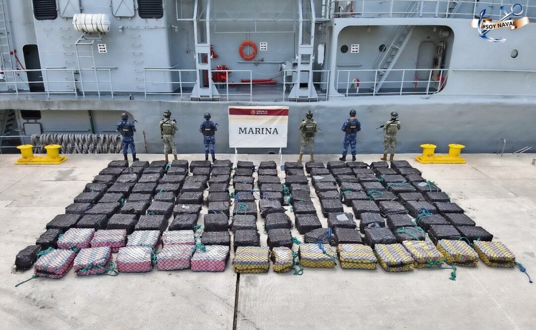 La Secretaría de Marina (Semar) aseguró aproximadamente 7.2 toneladas de presunta cocaína en costas de los estados de Colima y Michoacán en agosto de 2024. Foto: Semar