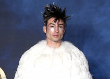 Aseguran que Ezra Miller mantiene a niños en una granja llena de armas