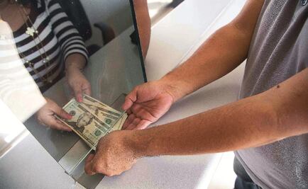 Dólar inicia con descenso; se vende hasta en 19.33 pesos