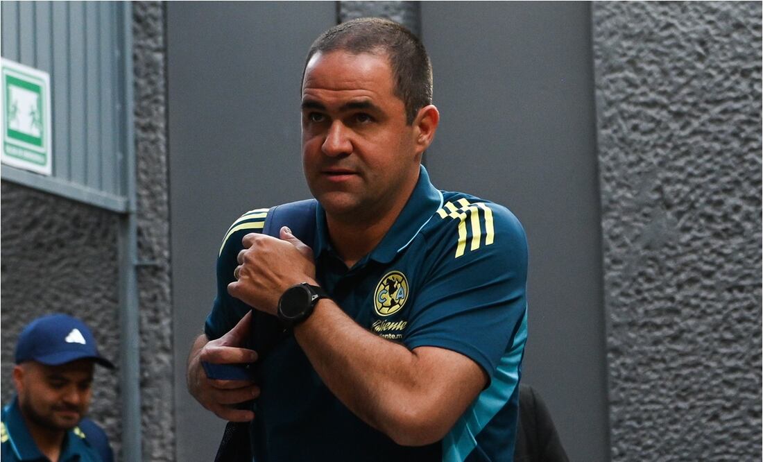 André Jardine en la primera jornada del Apertura 2025. FOTO: IMAGO7