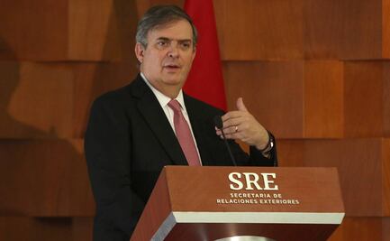 Ebrard se solidariza con presidente colombiano tras ataque a su helicóptero