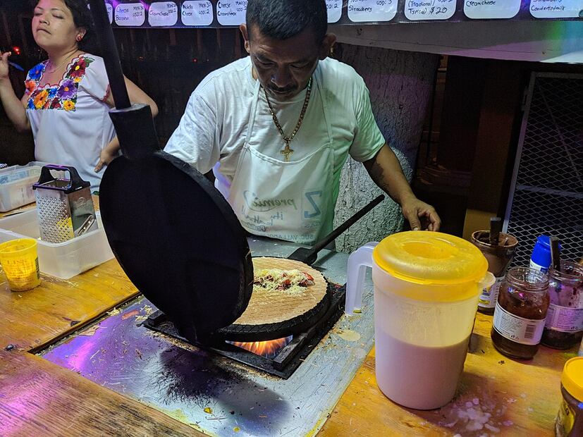 La marquesita es un híbrido entre crepa y hotcacke. Foto: Wikimedia Commons