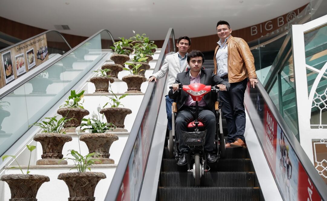 Crean silla de ruedas solar 