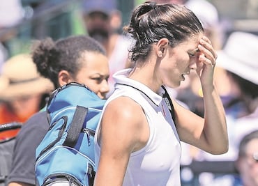 Muguruza abandona por problema estomacal