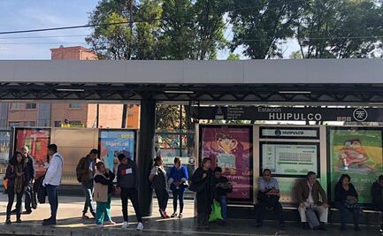 “Va lentísimo”; así se quejan usuarios del Tren Ligero en segundo día de operación