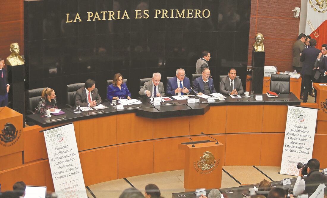 Los senadores de oposición acusan que se han registrado pagos de sueldos diferentes en beneficio de quienes laboran para Morena. Foto: IVÁN STEPHENS. EL UNIVERSAL