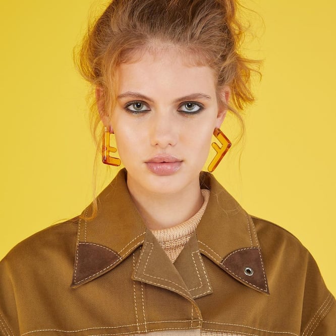 Trata de verte cómoda en esta cuarentena con el beauty look ideal. Foto: Instagram