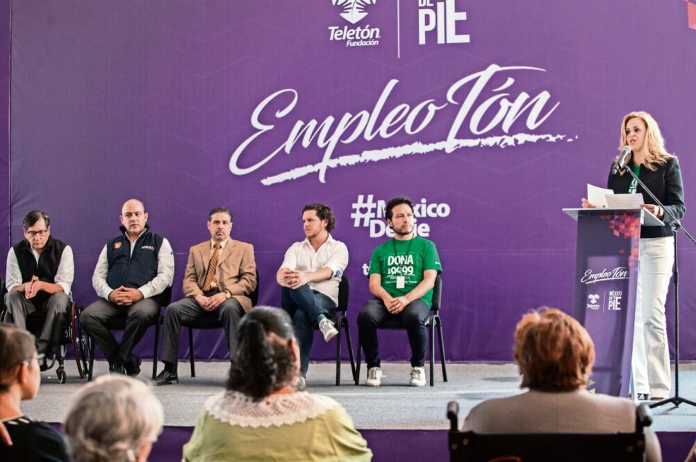 Lorena Duarte, directora del Teletón; dijo que el Empleotón es un ejercicio de inclusión laboral en donde sociedad civil, organizaciones no gubernamentales, empresas y empresarios lo han hecho posible, creando oportunidades de un empleo. (CAMILA MATA)