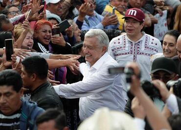 En México ya no domina la oligarquía y en mi gobierno no hay lujos; AMLO