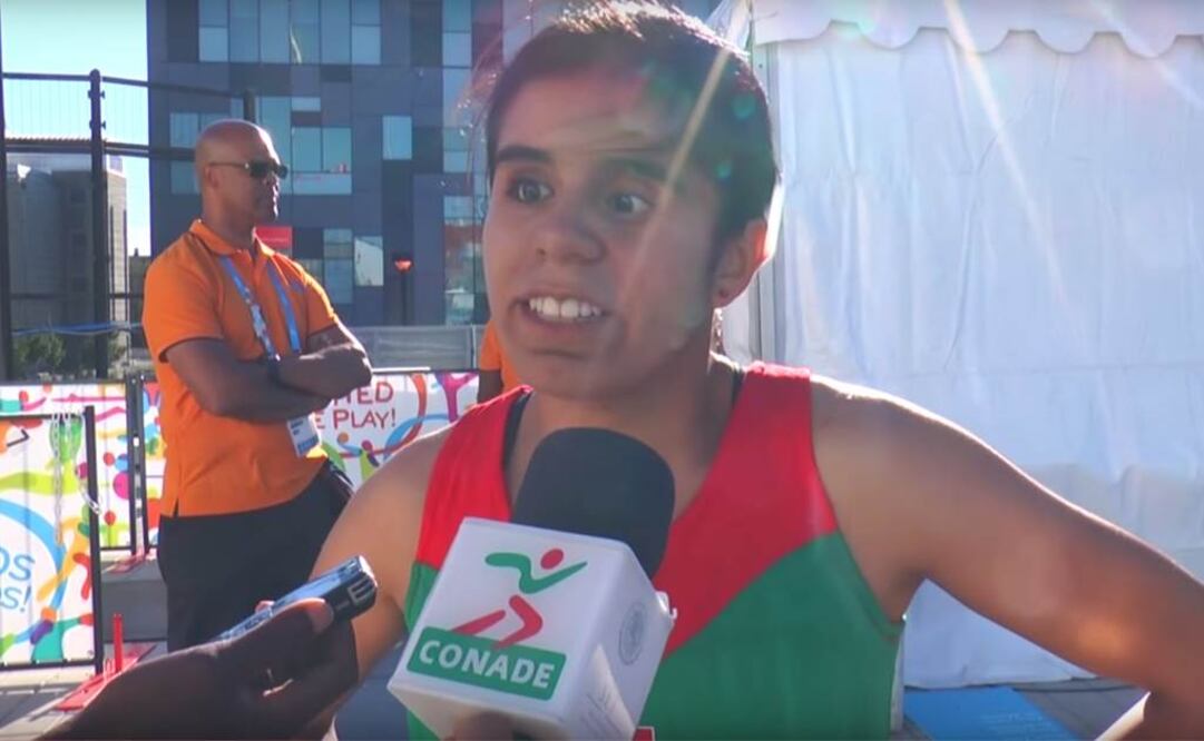 Daniela Velasco durante un a entrevista en Toronto 2015. Tomada de: conade.gob.mx/