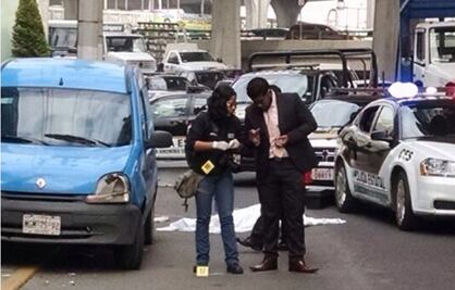 Muere policía tras intento de asalto a banco en Naucalpan