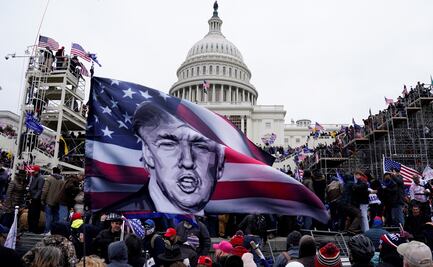 Líder en toma del Capitolio declaró obedecer instrucciones de Trump, revelan documentos