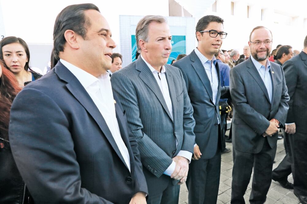 Durante un evento de SAT, el secretario de Hacienda, José Antonio Meade, destacó la autonomía técnica del organismo y la definió como una entidad fundamental en la estructura de gobierno (IRVIN OLIVARES. EL UNIVERSAL)