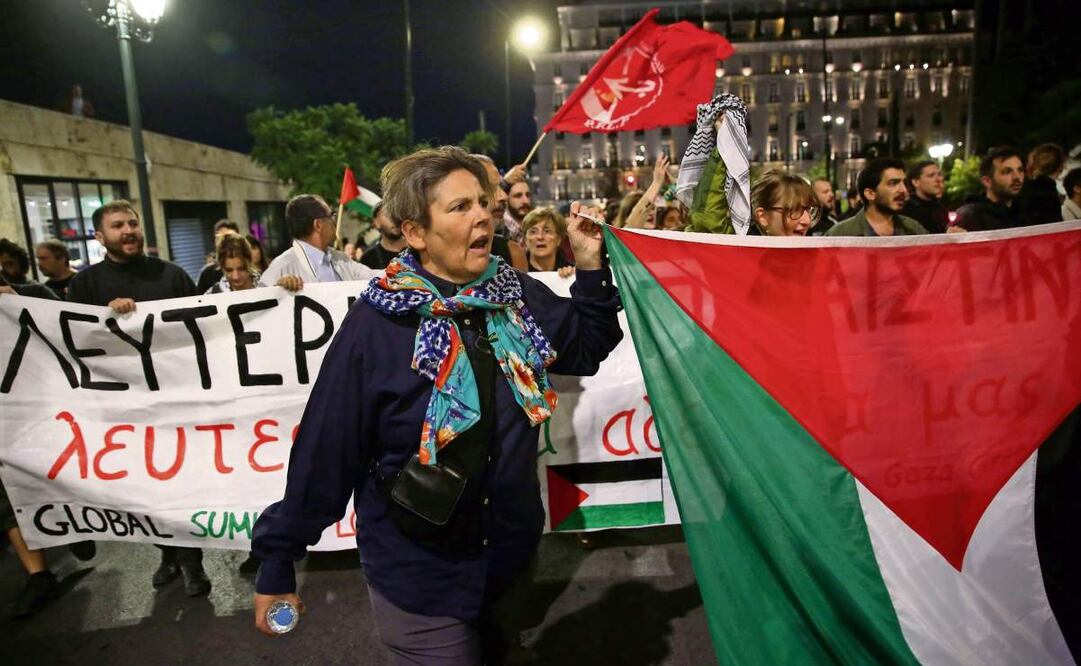 Manifestantes, en solidaridad con el pueblo palestino en Atenas, Grecia. Foto: Orestis Panagiotou / EFE