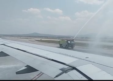 Video. Así se bautiza una ruta aérea