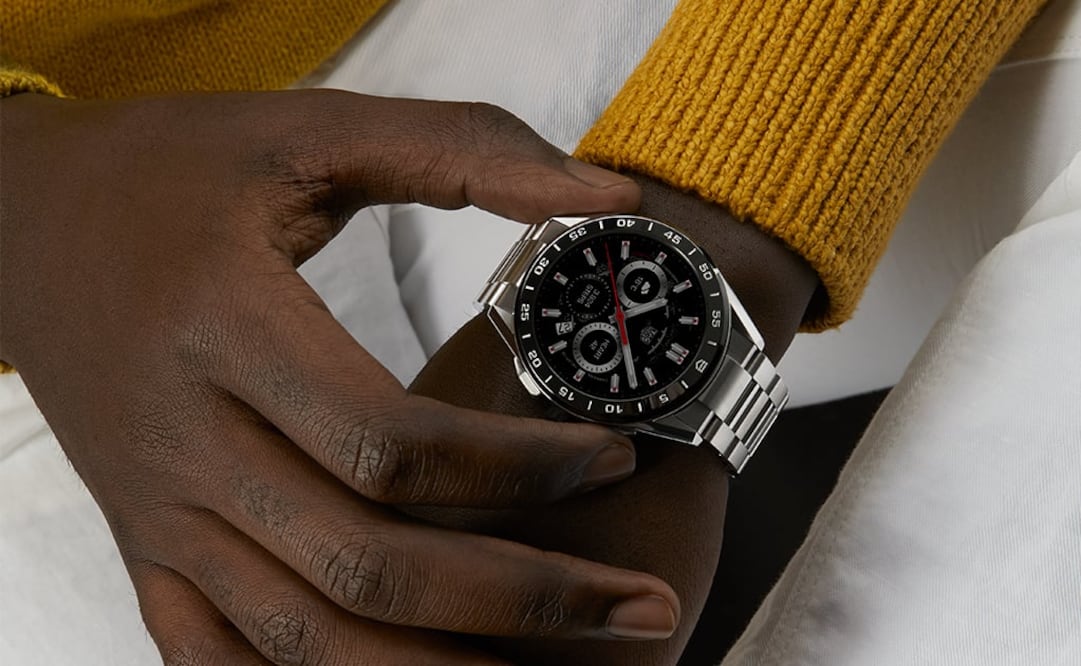 Las esferas del Connected pueden mutar en una versión esqueletada con el movimiento de manufactura Heuer 02 o el Carrerar Heuer 01.