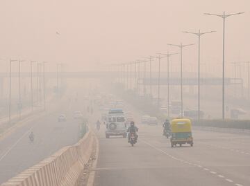 Contaminación del aire alcanza niveles "peligrosos" en Nueva Delhi