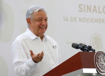 AMLO exige a Televisa respuesta por "300 muertos" en funerarias de Acapulco